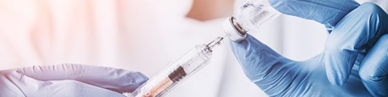 Filling Steroid with syringe